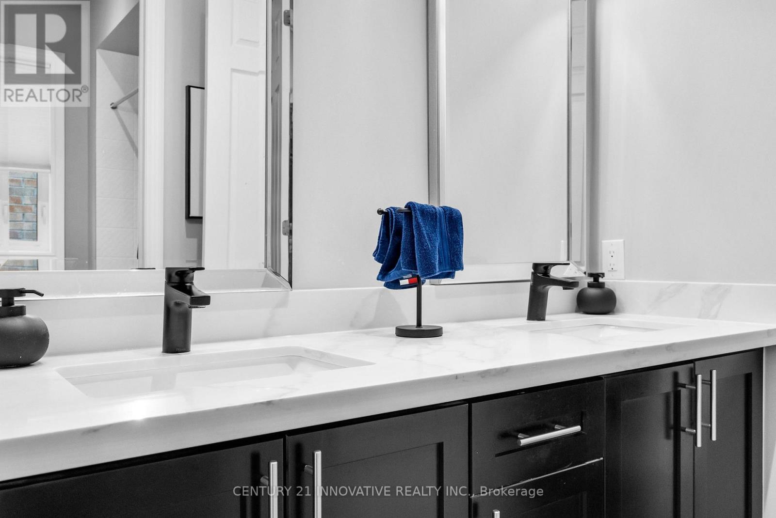 54 Blenheim Circle, Whitby, Ontario  L1P 0E2 - Photo 38 - E12647134