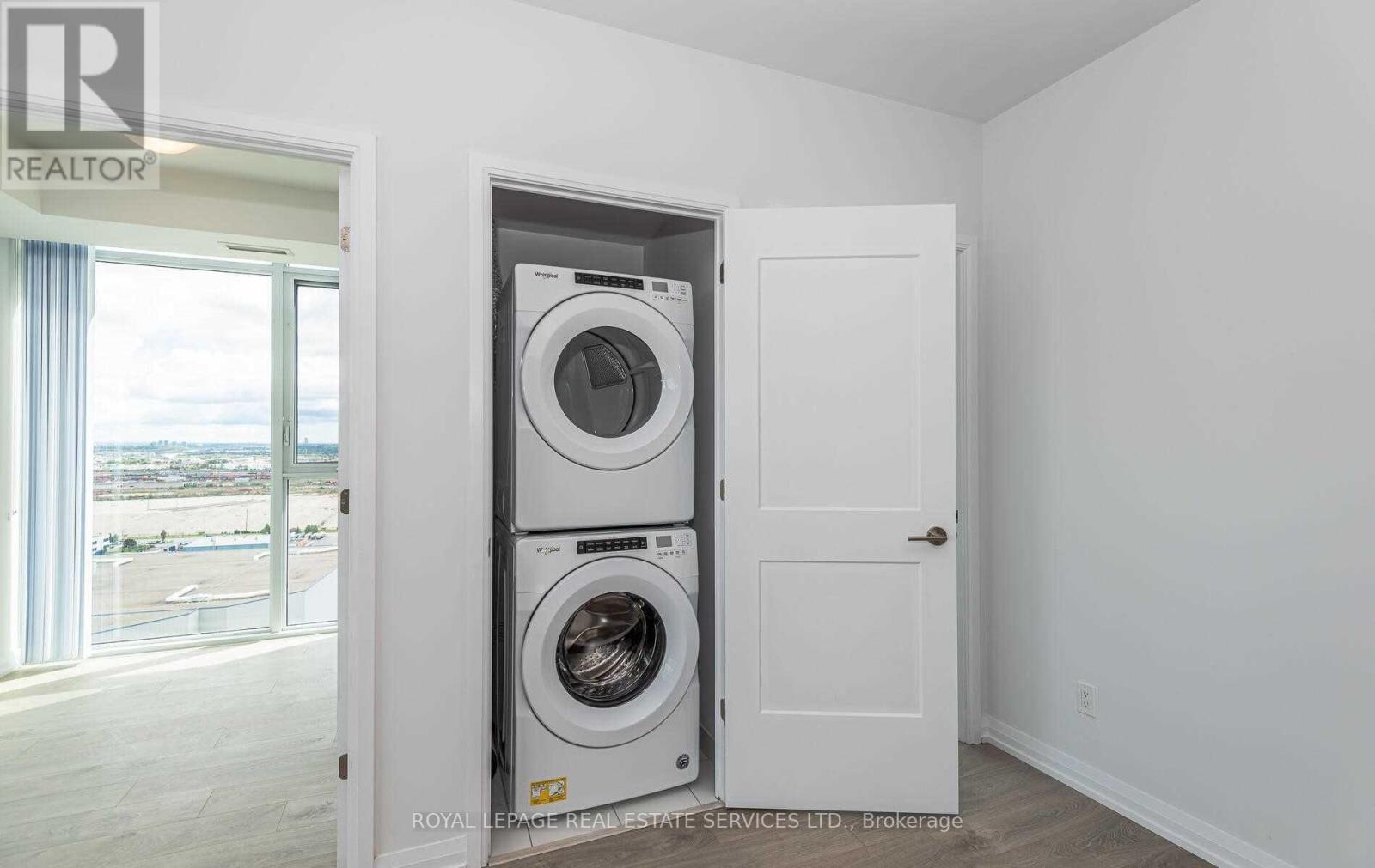 2415 - 7895 Jane Street, Vaughan, Ontario  L4K 2M7 - Photo 10 - N12655872