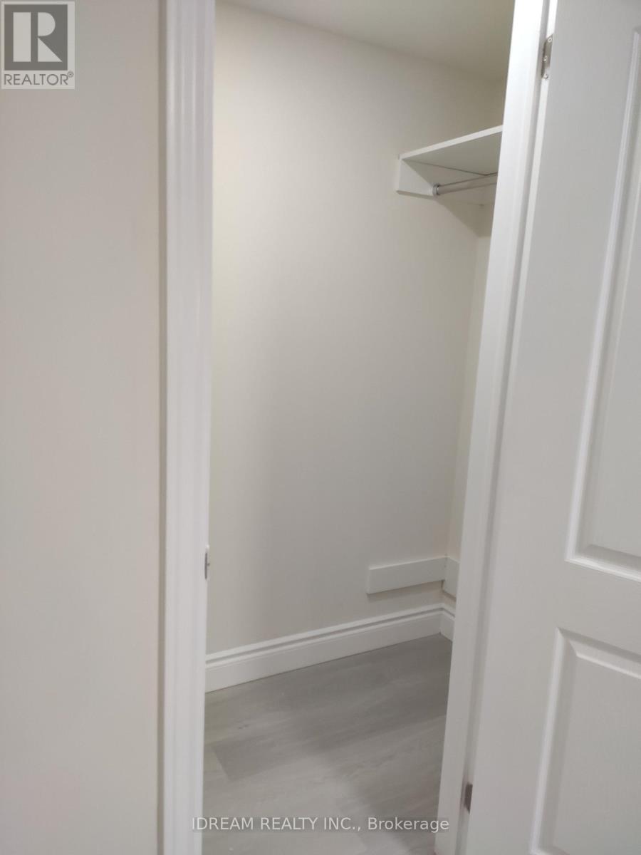 Bsmt - 528 Hayward Crescent, Milton, Ontario  L9T 4P9 - Photo 8 - W12578720