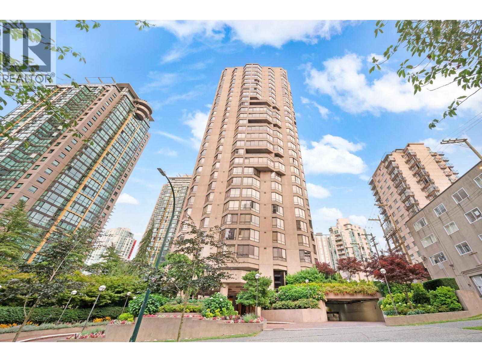 701 738 BROUGHTON STREET, Vancouver, British Columbia