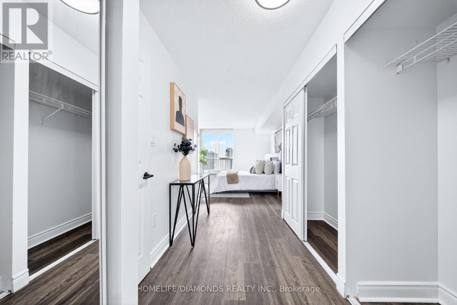 2002 - 5 Concorde Place, Toronto (Banbury-Don Mills), Ontario  M3C 3M8 - Photo 31 - C12656432