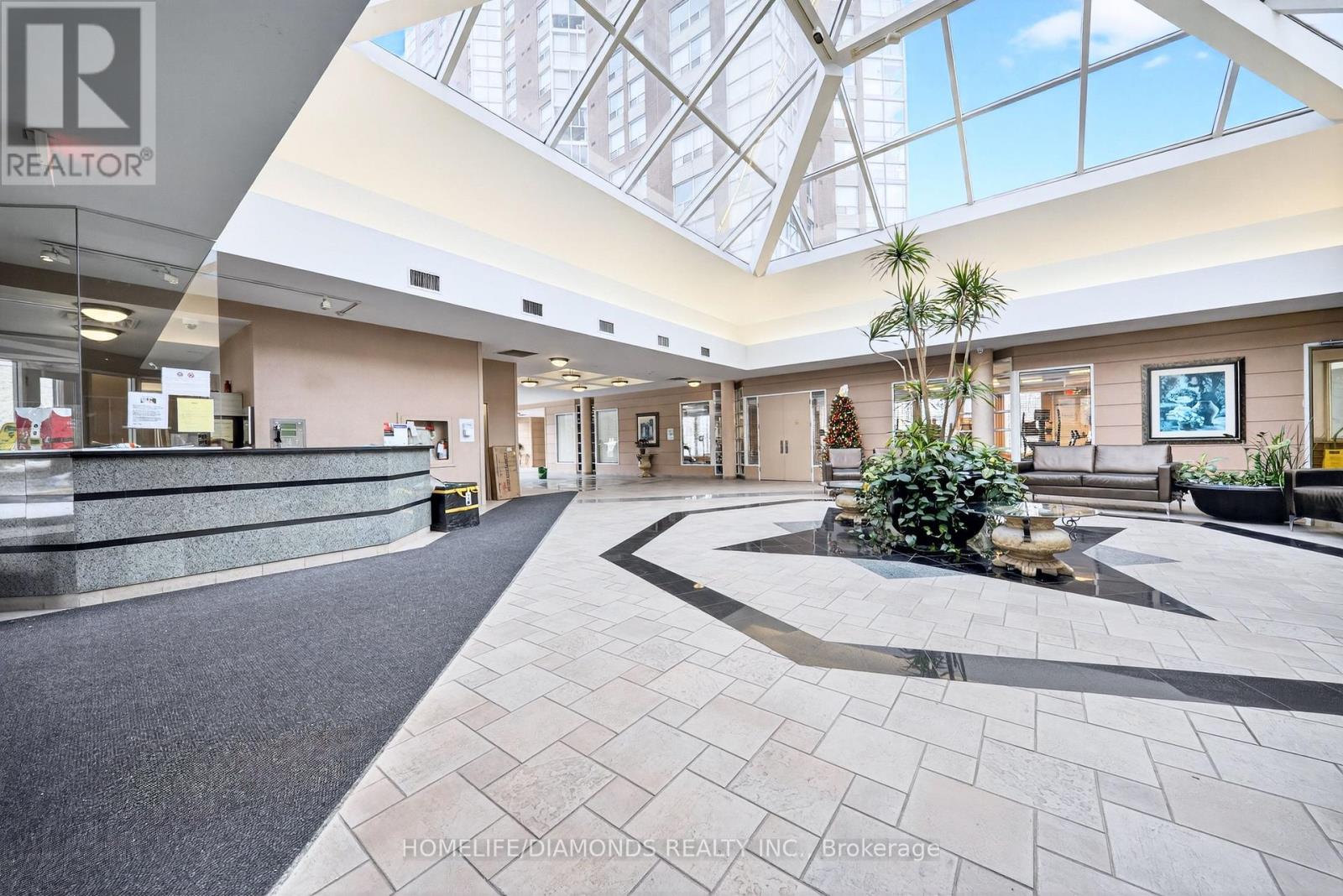 2002 - 5 Concorde Place, Toronto (Banbury-Don Mills), Ontario  M3C 3M8 - Photo 49 - C12656432