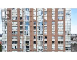 2002 - 5 CONCORDE PLACE, Toronto, Ontario