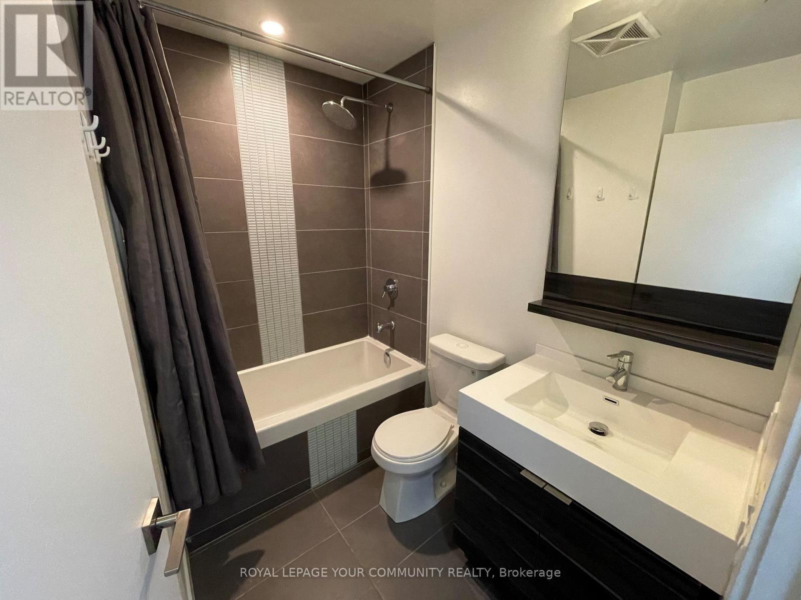 710 - 28 Avondale Avenue, Toronto, Ontario  M2N 0K2 - Photo 5 - C12656452