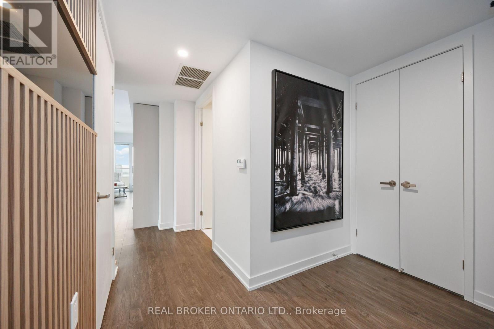 88 Queen Street, Toronto, Ontario  M5C 0B6 - Photo 5 - C12656476