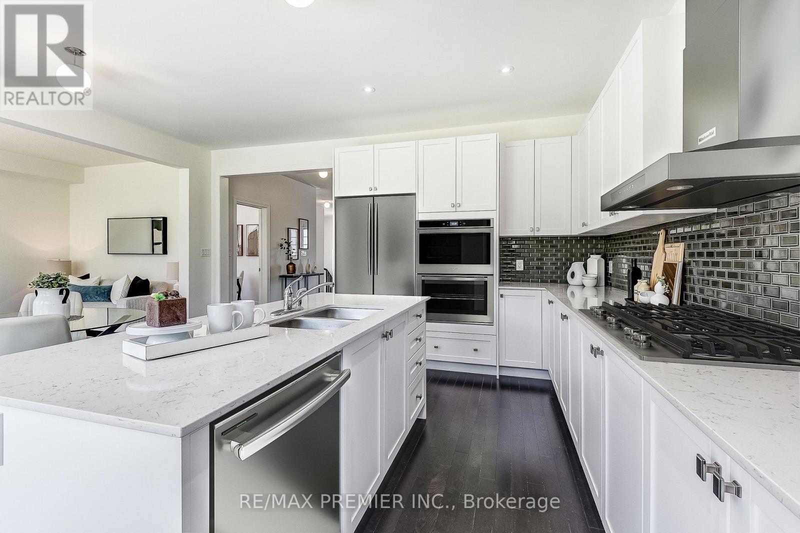 1220 Talisman Manor, Pickering, Ontario  L1X 0R9 - Photo 18 - E12656454