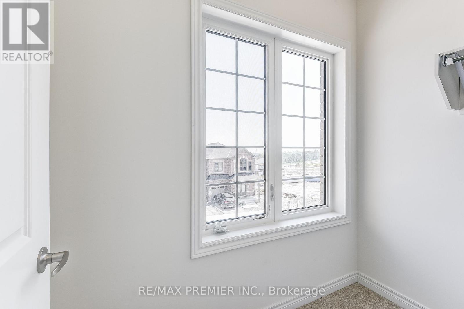 1220 Talisman Manor, Pickering, Ontario  L1X 0R9 - Photo 29 - E12656454