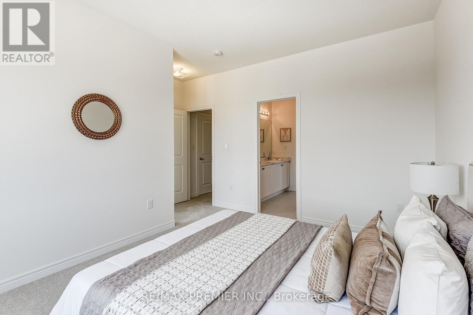 1220 Talisman Manor, Pickering, Ontario  L1X 0R9 - Photo 32 - E12656454