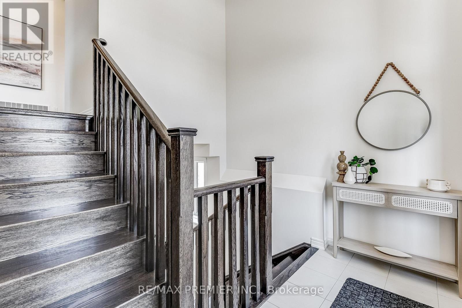 1220 Talisman Manor, Pickering, Ontario  L1X 0R9 - Photo 5 - E12656454