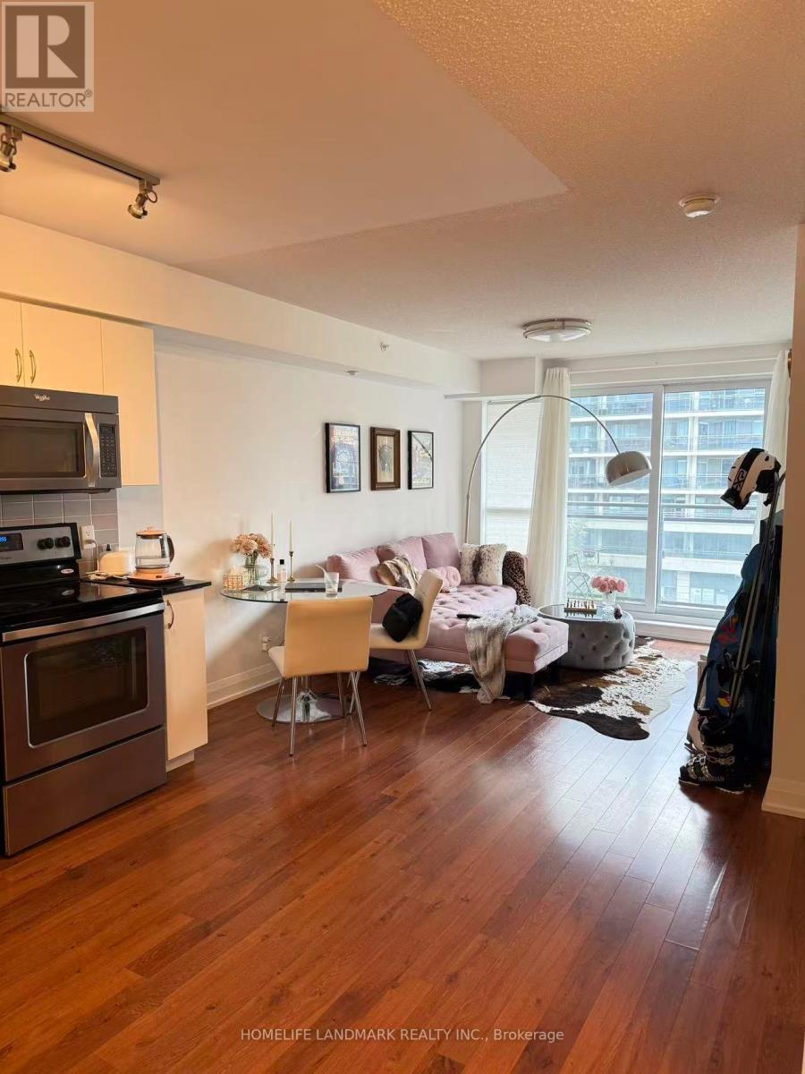 512 - 376 Highway 7 E, Richmond Hill, Ontario  L4B 0C7 - Photo 2 - N12656428