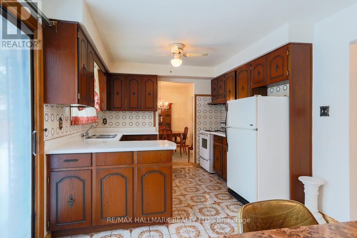 68 Fergalea Avenue, Toronto, Ontario  M1E 3L6 - Photo 11 - E12641012