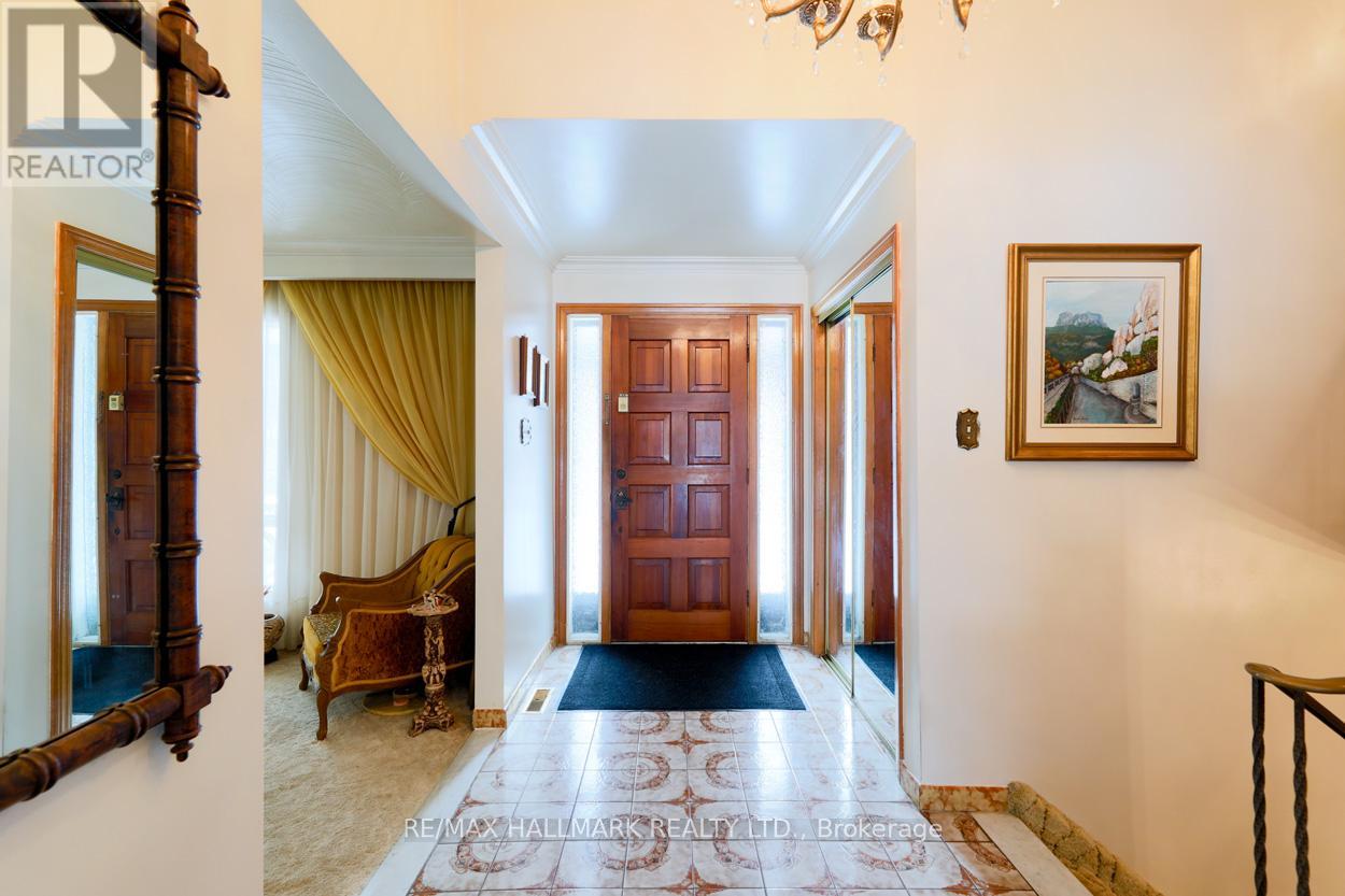 68 Fergalea Avenue, Toronto, Ontario  M1E 3L6 - Photo 2 - E12641012