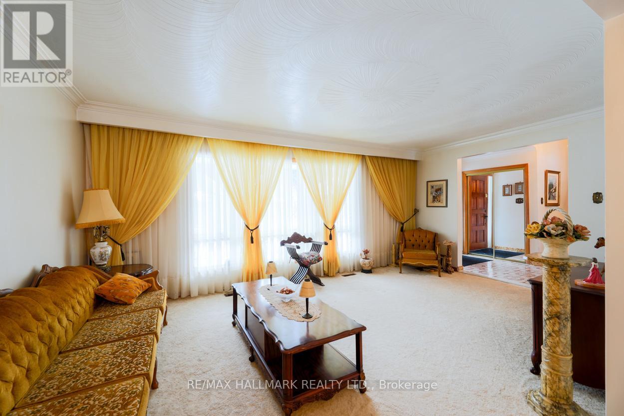 68 Fergalea Avenue, Toronto, Ontario  M1E 3L6 - Photo 5 - E12641012