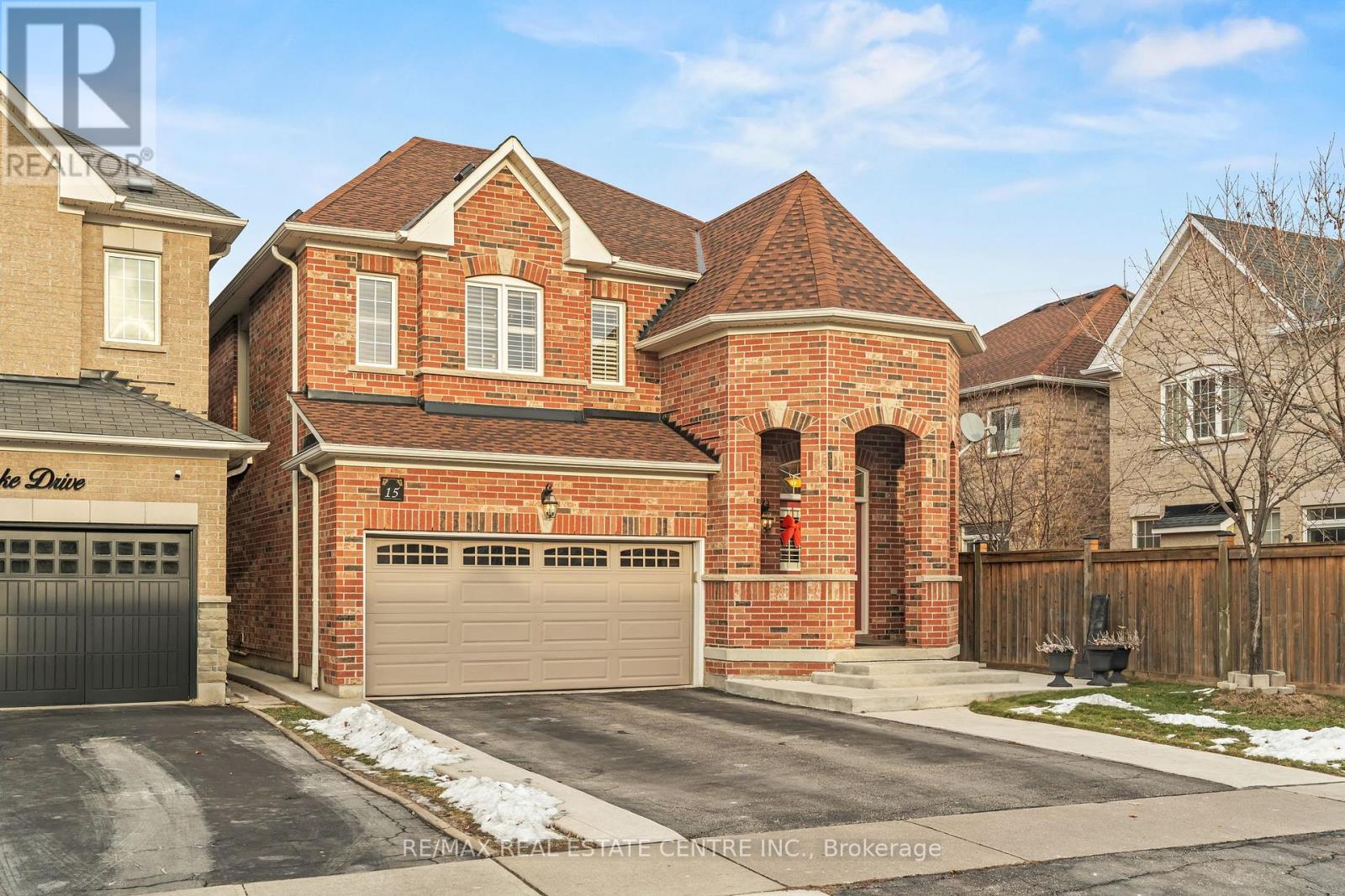 15 HELMAN ROAD, Brampton, Ontario