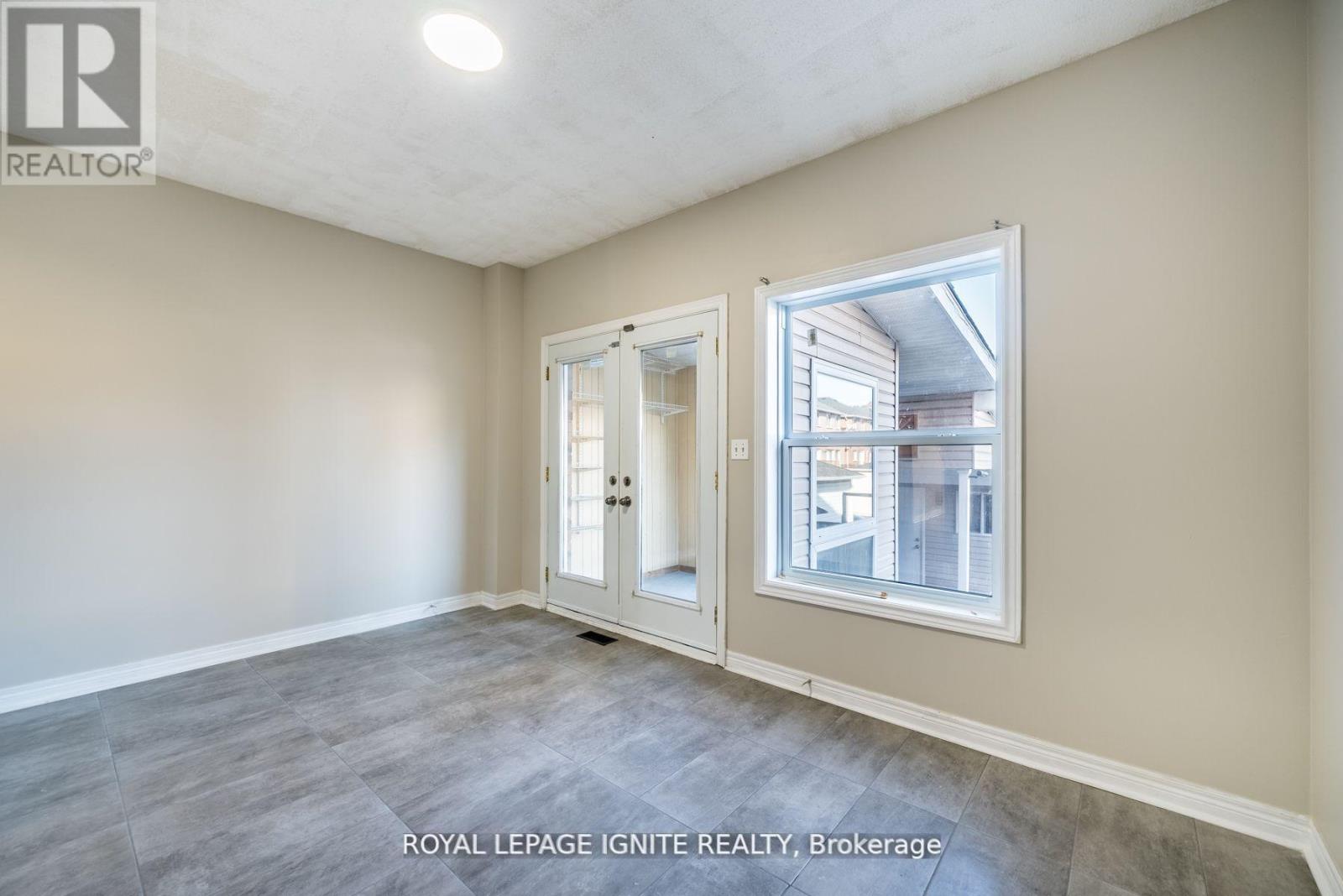 Upper - 176 Wright Avenue, Toronto (Weston), Ontario  M9N 3Z2 - Photo 15 - W12656424