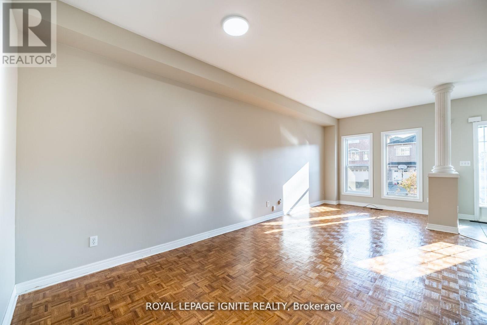 Upper - 176 Wright Avenue, Toronto (Weston), Ontario  M9N 3Z2 - Photo 9 - W12656424