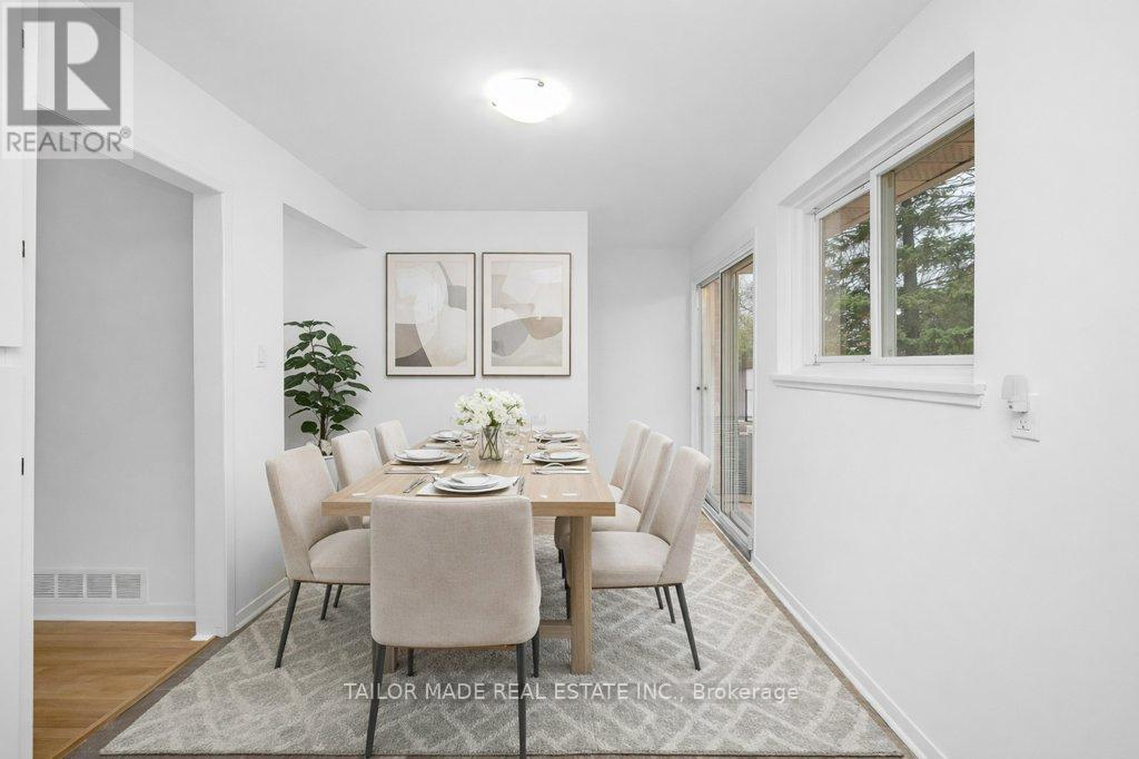 37 Vanderbrent Crescent, Toronto, Ontario  M9R 3W9 - Photo 11 - W12656444