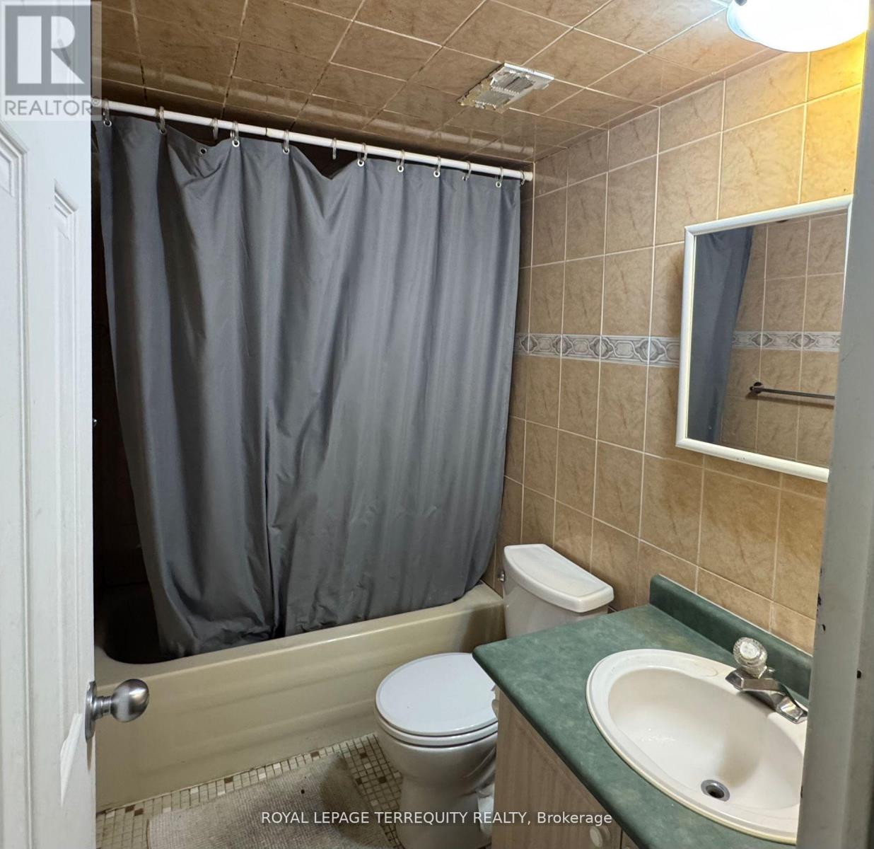 409 - 15 London Green Court, Toronto, Ontario  M3N 1K4 - Photo 14 - W12656450