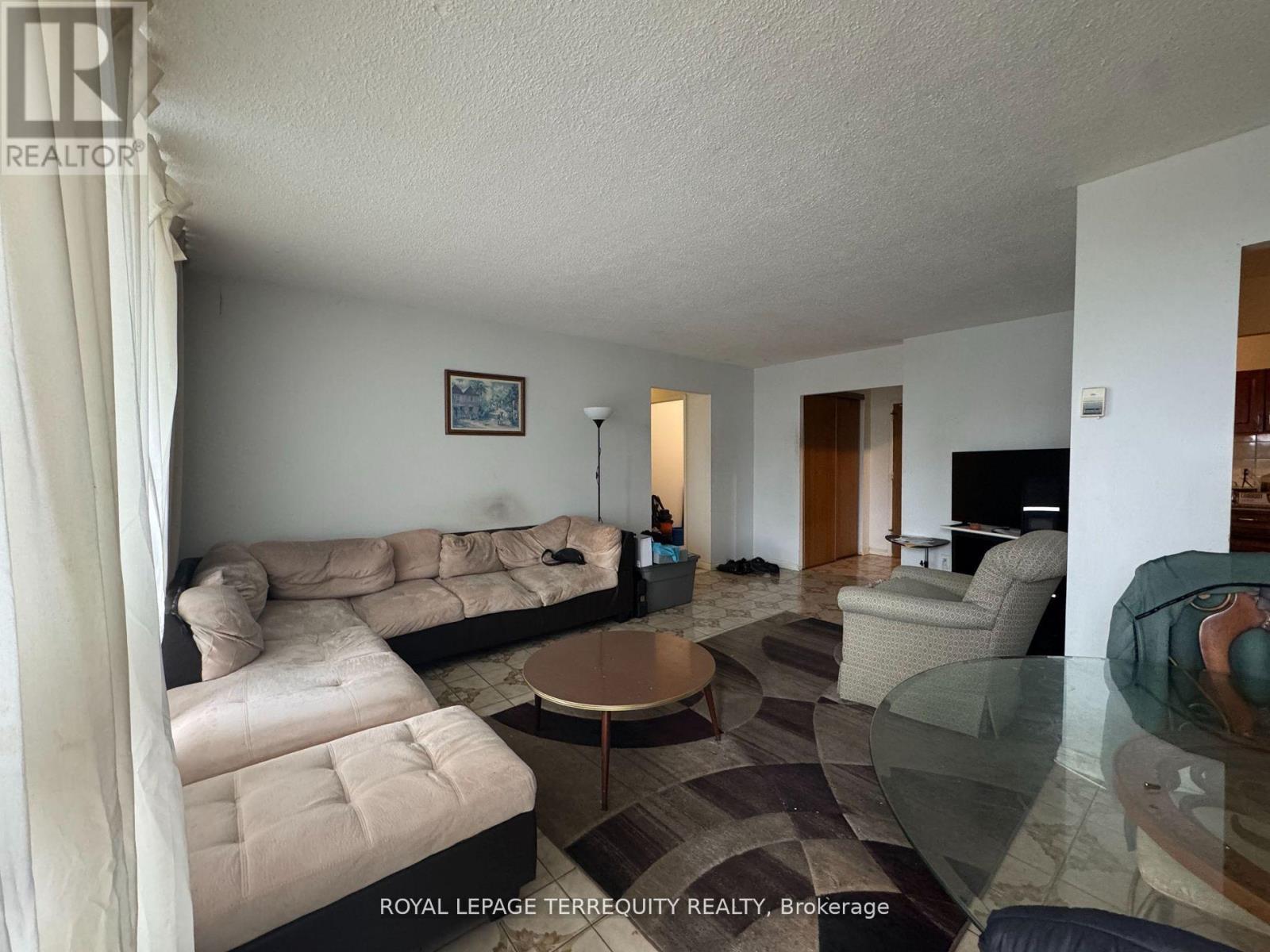 409 - 15 London Green Court, Toronto, Ontario  M3N 1K4 - Photo 2 - W12656450