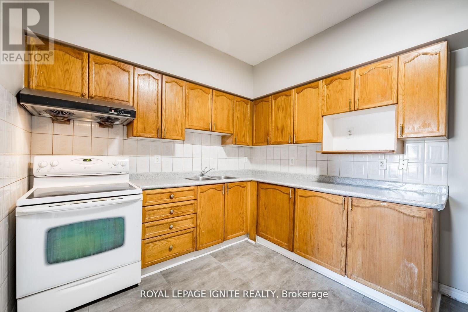 176 Wright Avenue, Toronto (Weston), Ontario  M9N 3Z2 - Photo 13 - W12656460