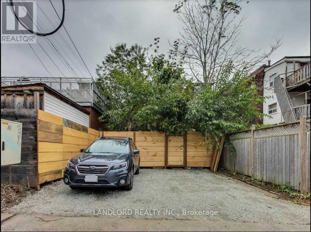 Main Fl - 2251 Dundas Street W, Toronto, Ontario  M6R 1X6 - Photo 18 - W12656462