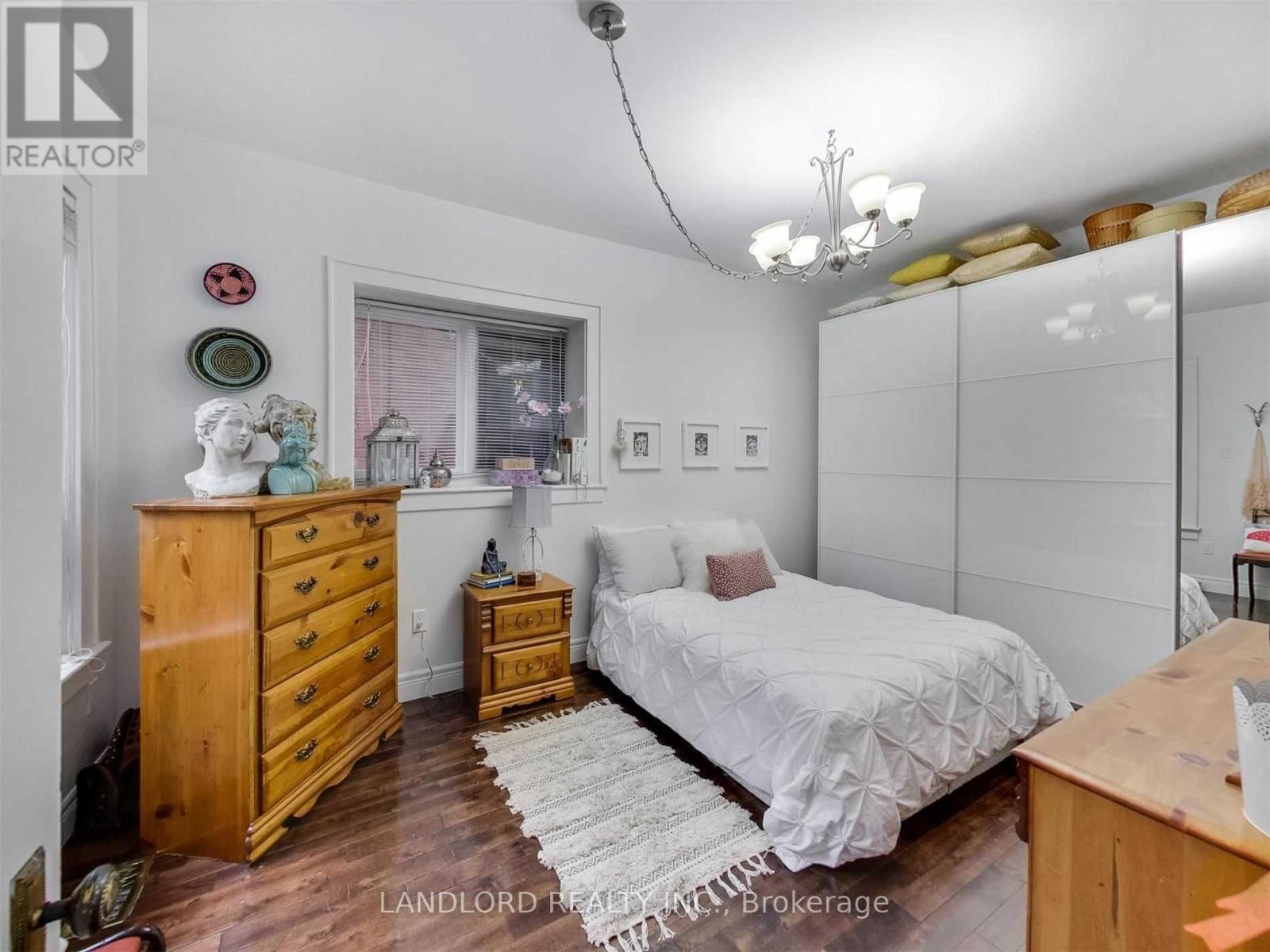 Main Fl - 2251 Dundas Street W, Toronto, Ontario  M6R 1X6 - Photo 9 - W12656462