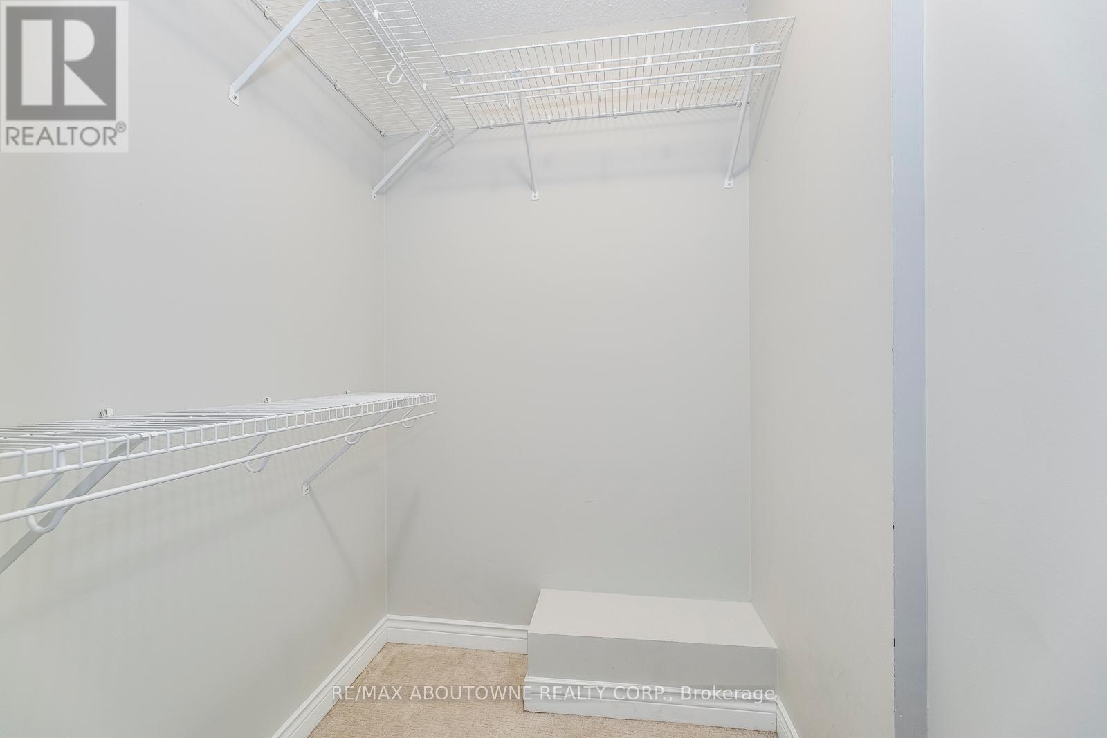 186 Gatwick Drive, Oakville, Ontario  L6H 6N1 - Photo 36 - W12656494