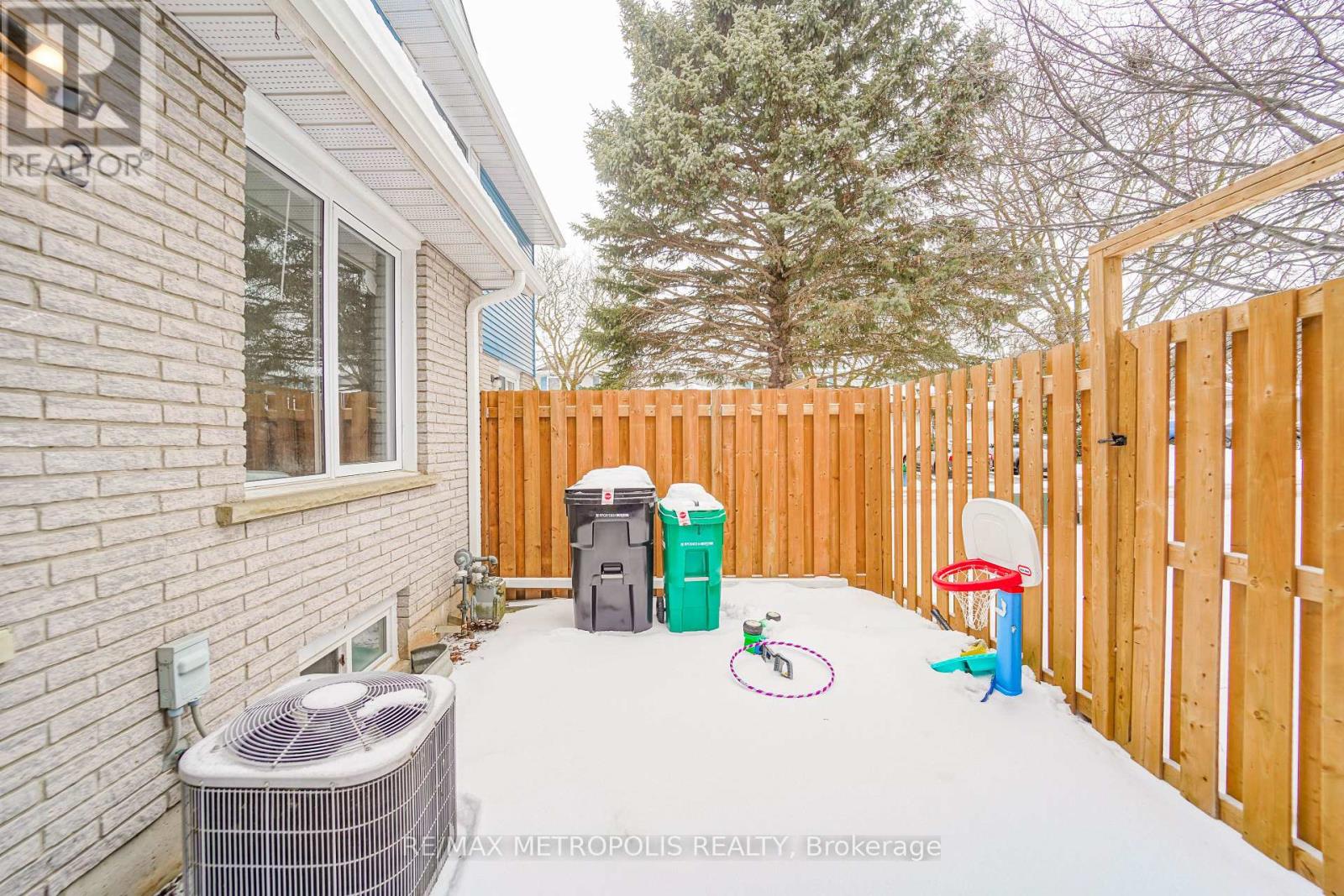 2 - 455 Kingscourt Drive, Waterloo, Ontario  N2K 3R5 - Photo 30 - X12656486