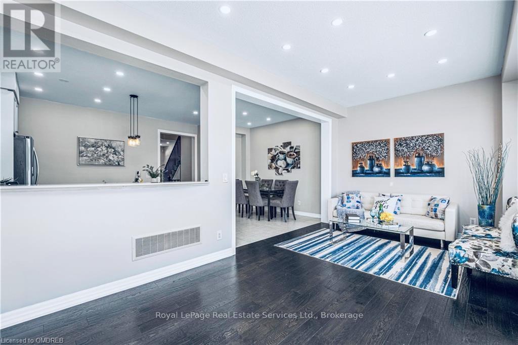 106 Hanson Crescent, Milton, Ontario  L9T 8L5 - Photo 11 - W12656550