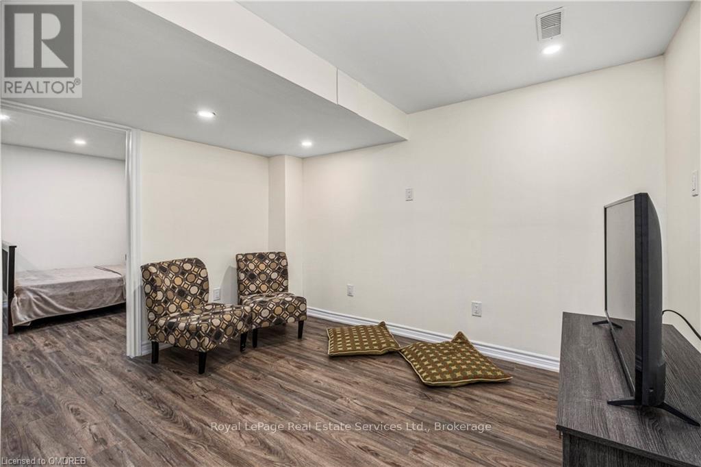 106 Hanson Crescent, Milton, Ontario  L9T 8L5 - Photo 25 - W12656550