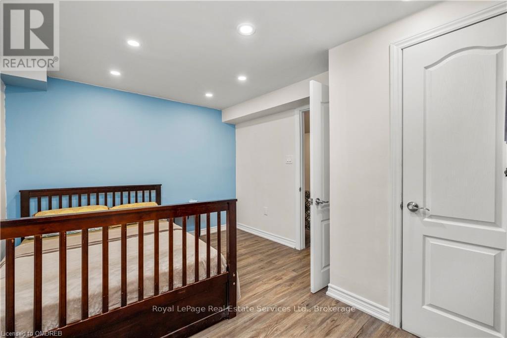 106 Hanson Crescent, Milton, Ontario  L9T 8L5 - Photo 27 - W12656550