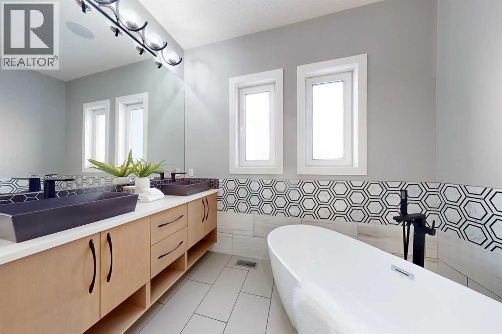 26 Patina Hill Sw, Calgary, Alberta  T3H 2C7 - Photo 28 - A2276363