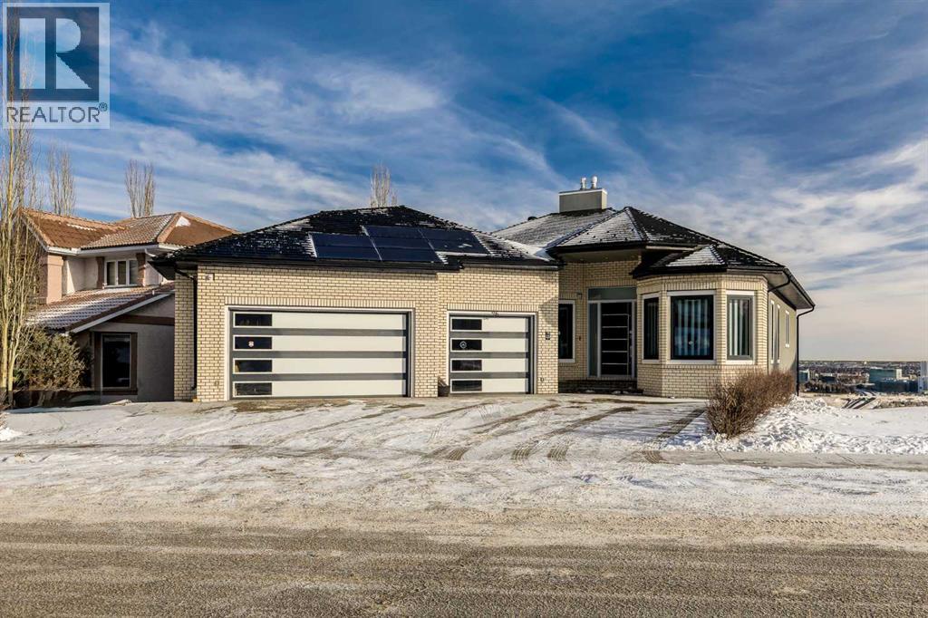 26 Patina Hill Sw, Calgary, Alberta  T3H 2C7 - Photo 6 - A2276363