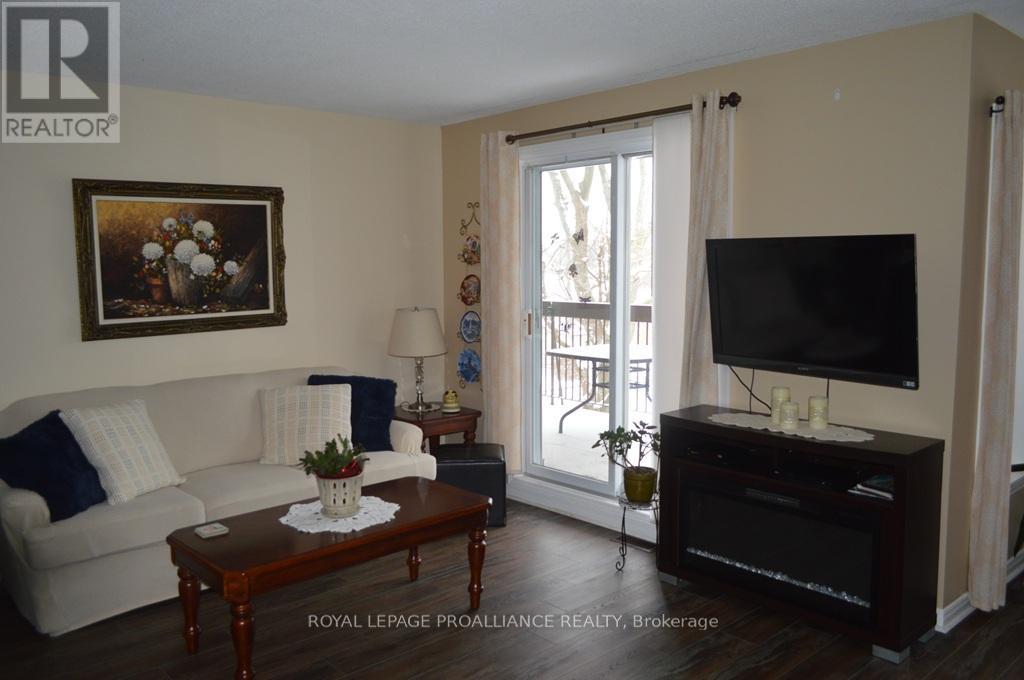 205 - 56 Tripp Boulevard, Quinte West, Ontario  K8V 5V1 - Photo 11 - X12656552