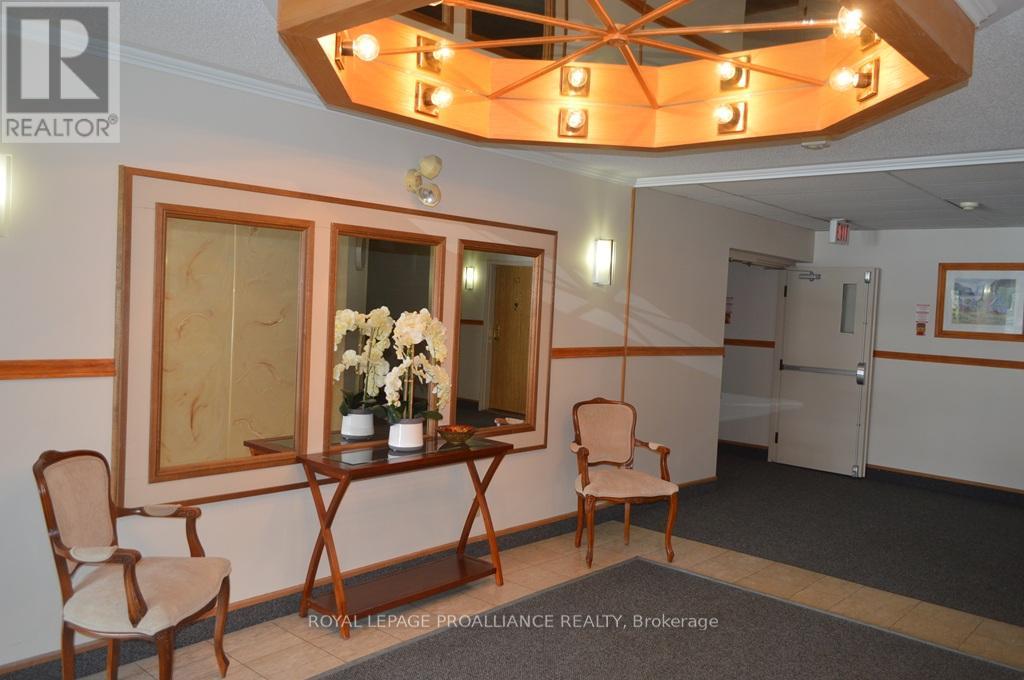 205 - 56 Tripp Boulevard, Quinte West, Ontario  K8V 5V1 - Photo 4 - X12656552