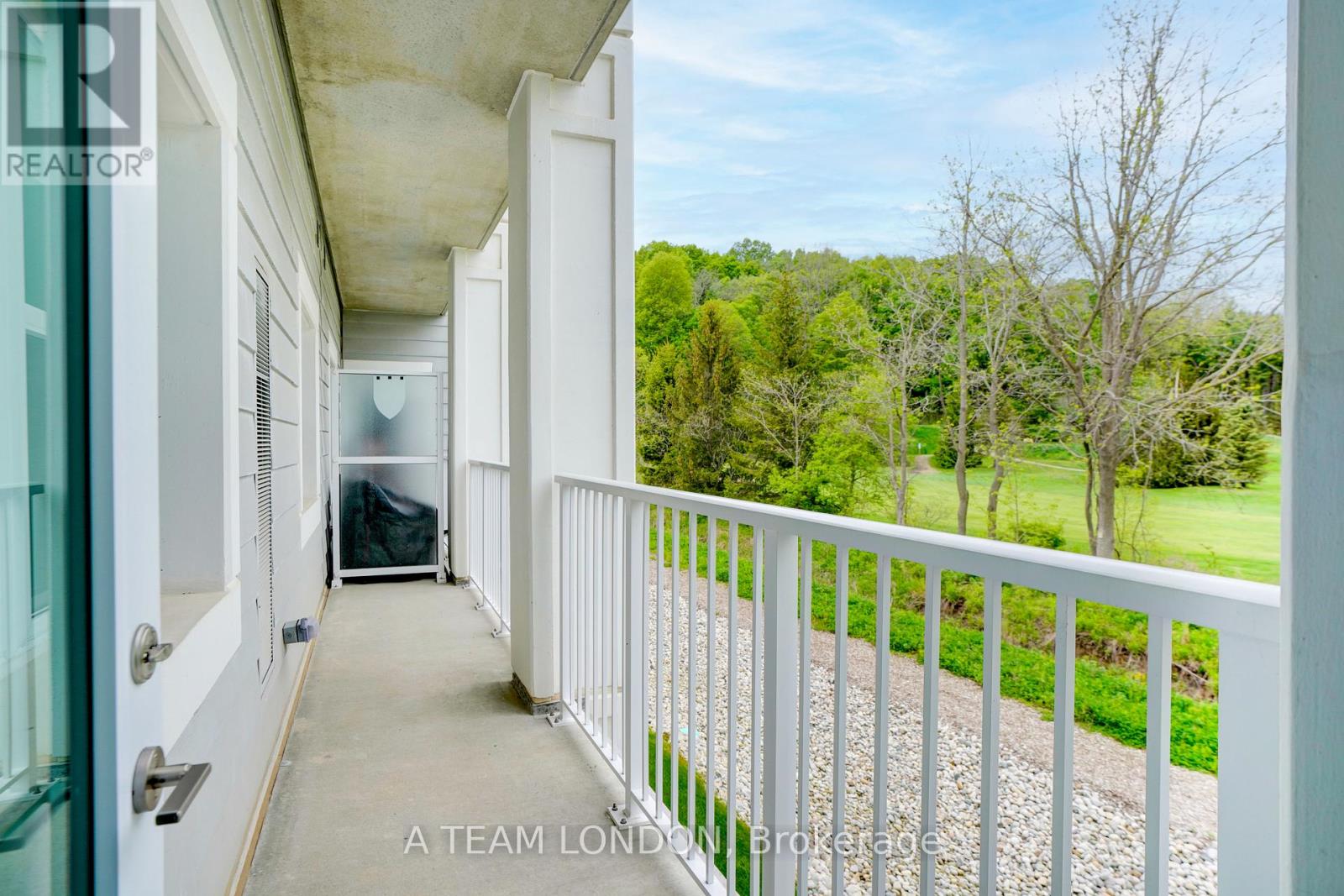 201 - 100 The Promenade, Central Elgin, Ontario  N5L 1C5 - Photo 10 - X12656586