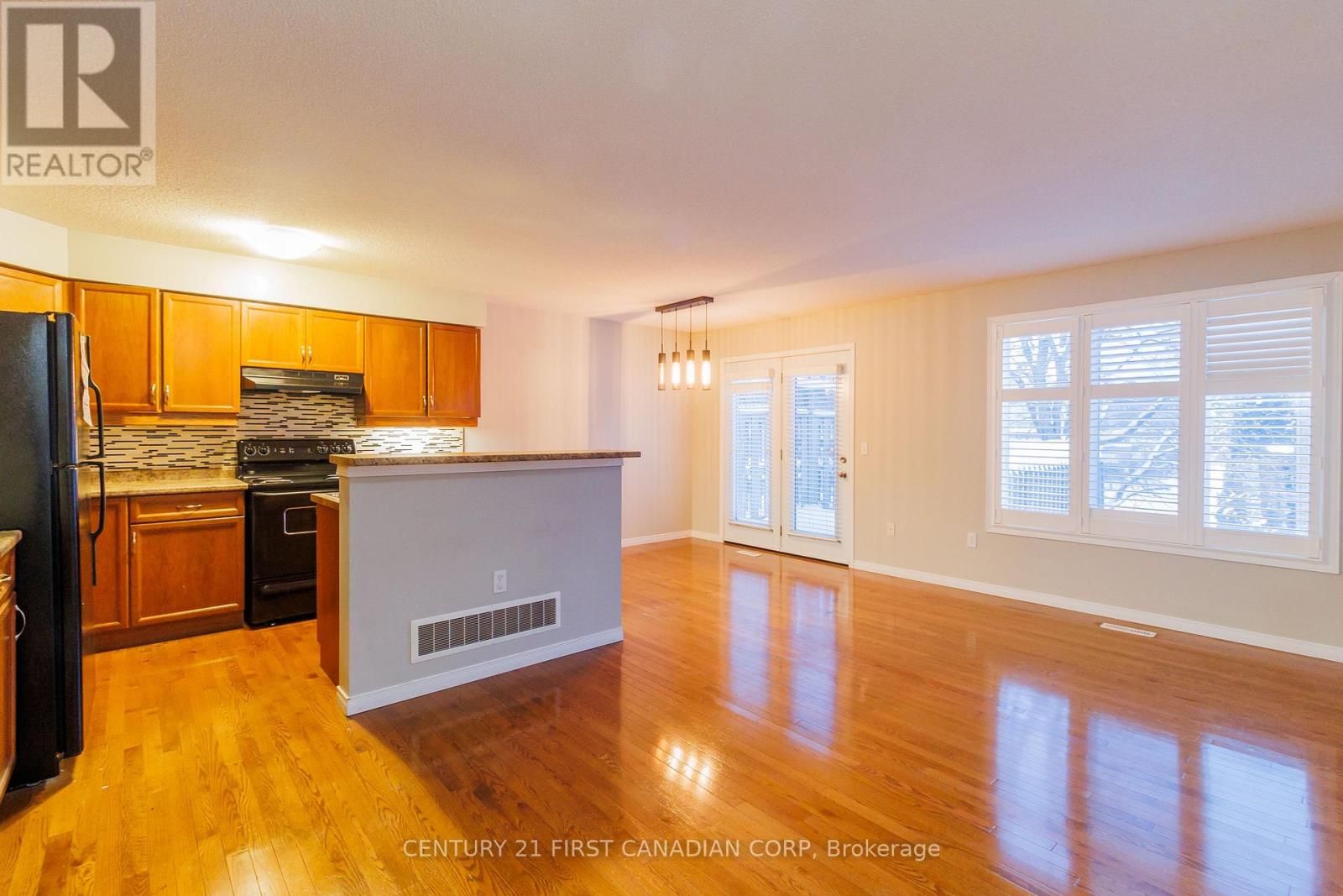 105 - 1320 Savannah Drive, London North, Ontario  N5X 0B7 - Photo 8 - X12656608