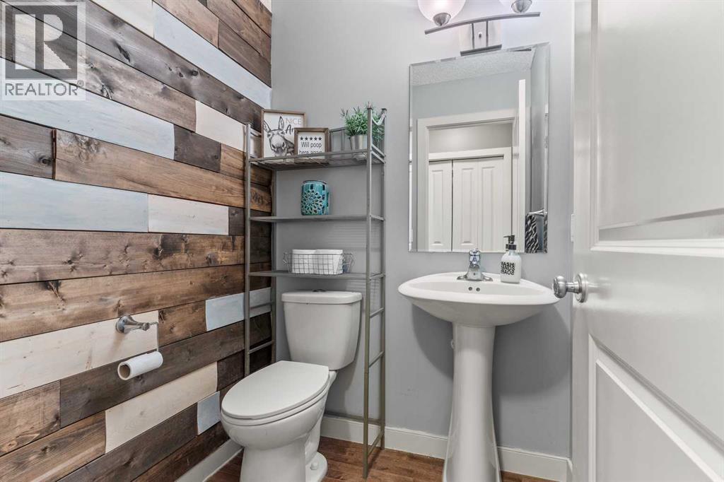 52 Westmount Circle, Okotoks, Alberta  T1S 0B6 - Photo 15 - A2274511