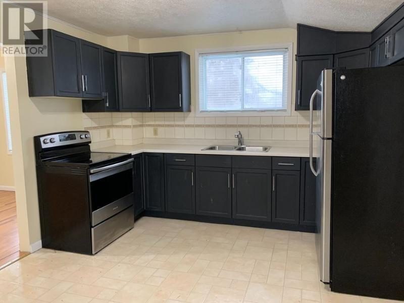 166 Secord St, Thunder Bay, Ontario  P7B 3E4 - Photo 3 - TB253684