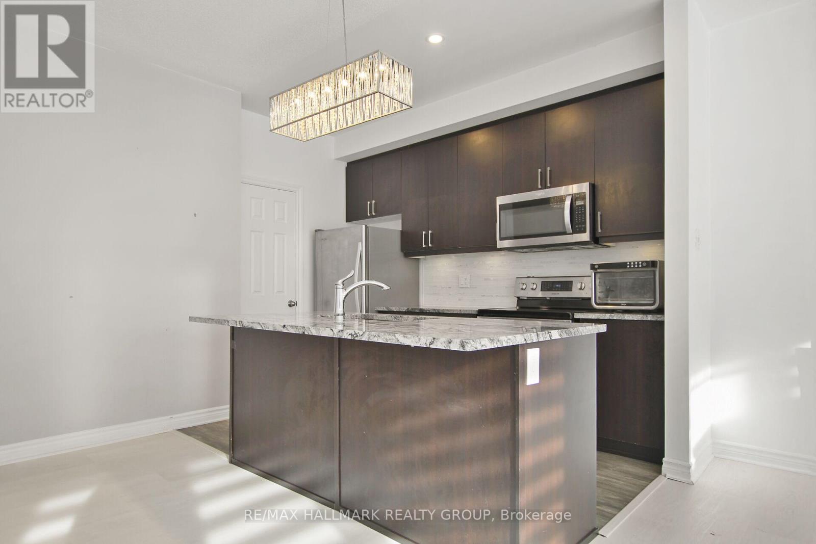 233 Pingwi Place, Ottawa, Ontario  K1X 0G2 - Photo 15 - X12656604