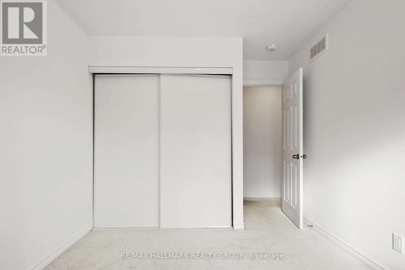 233 Pingwi Place, Ottawa, Ontario  K1X 0G2 - Photo 33 - X12656604