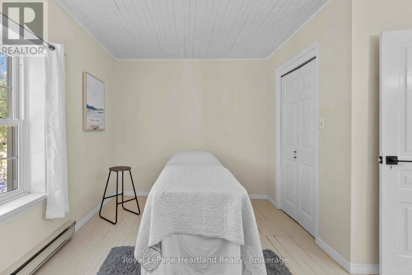 5 The Square, Bluewater, Ontario N0M 1G0 - Photo 21 - X12419522