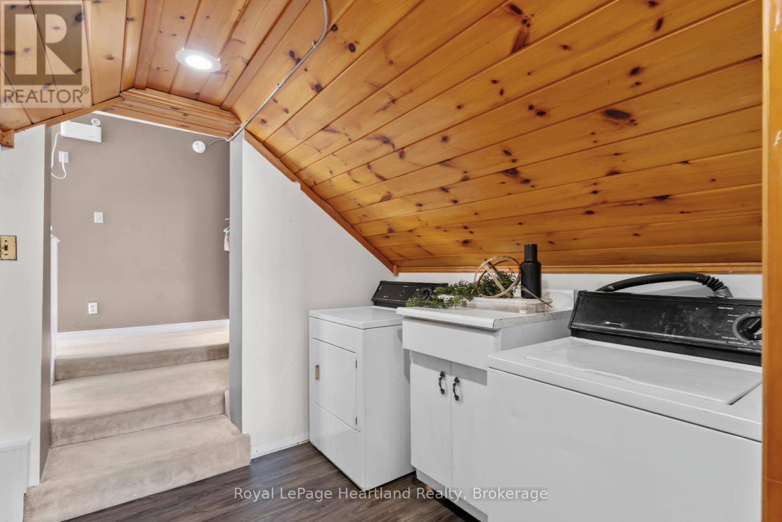 5 The Square, Bluewater, Ontario N0M 1G0 - Photo 23 - X12419522