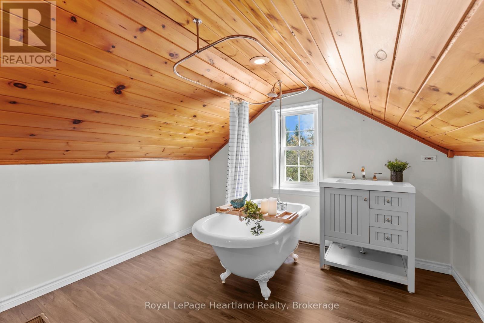 5 The Square, Bluewater, Ontario N0M 1G0 - Photo 27 - X12419522