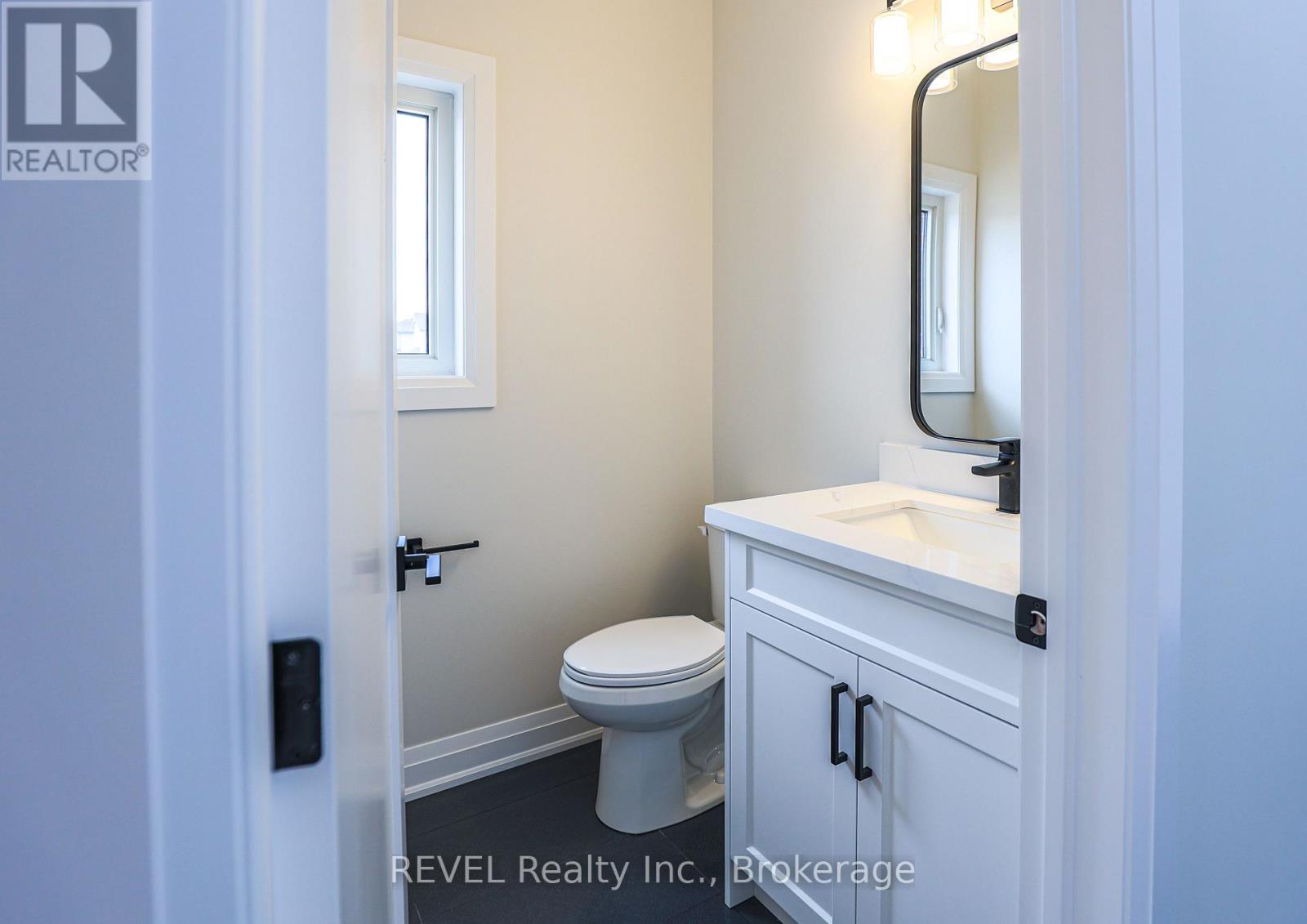 111 Acacia Road, Pelham, Ontario  L0S 1E6 - Photo 6 - X12656590