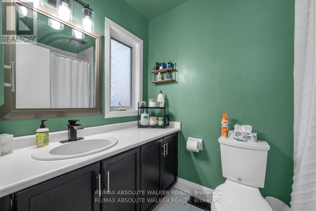 108 Cedarock Drive, Ottawa, Ontario  K2M 2H5 - Photo 21 - X12654536