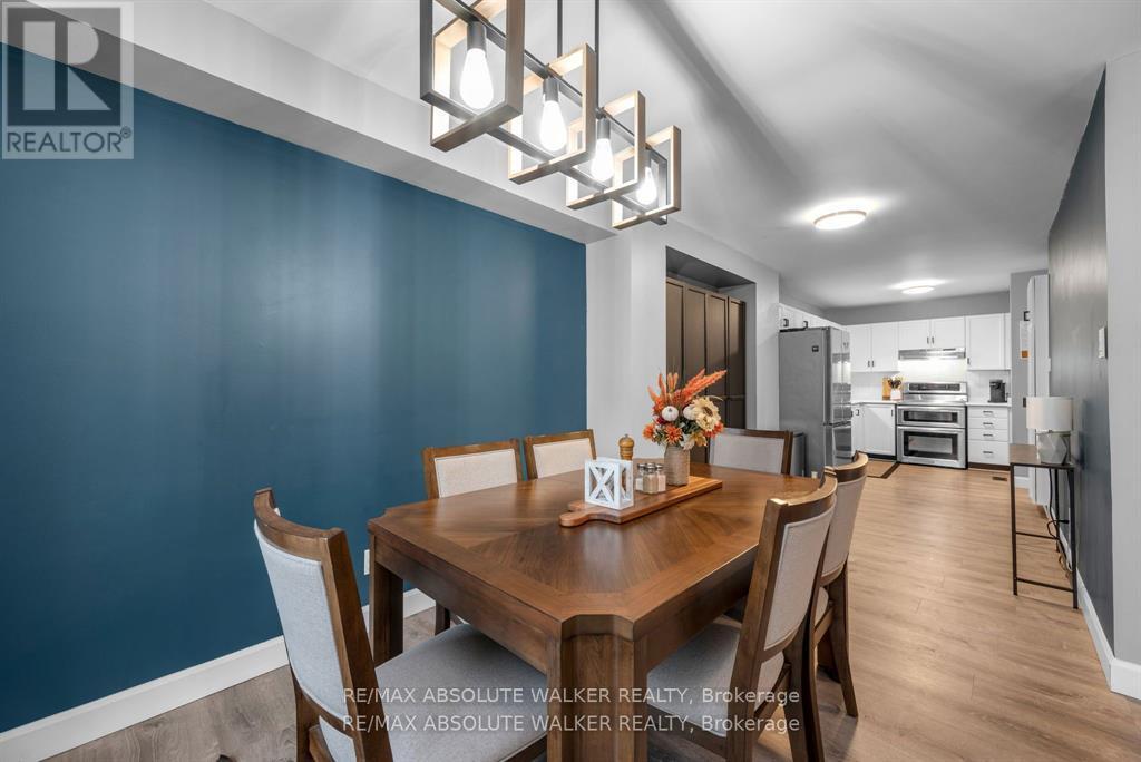 108 Cedarock Drive, Ottawa, Ontario  K2M 2H5 - Photo 8 - X12654536