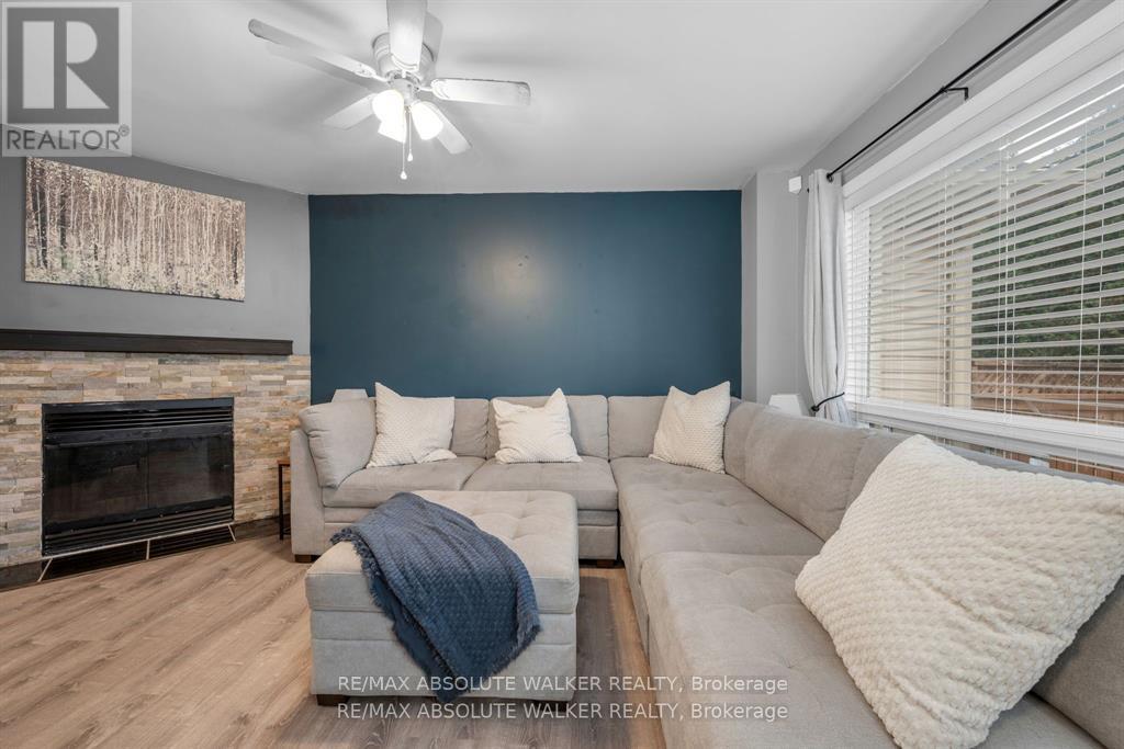 108 Cedarock Drive, Ottawa, Ontario  K2M 2H5 - Photo 6 - X12654536