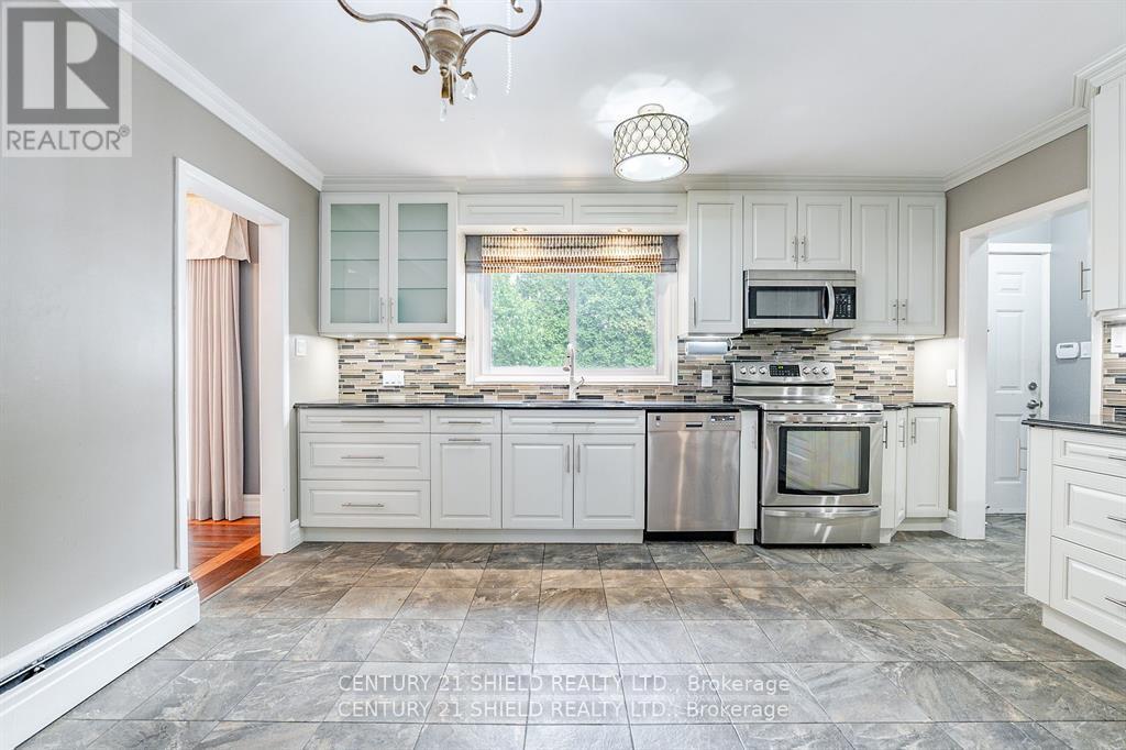 903 Riverdale Avenue, Cornwall, Ontario  K6J 2L3 - Photo 15 - X12656526