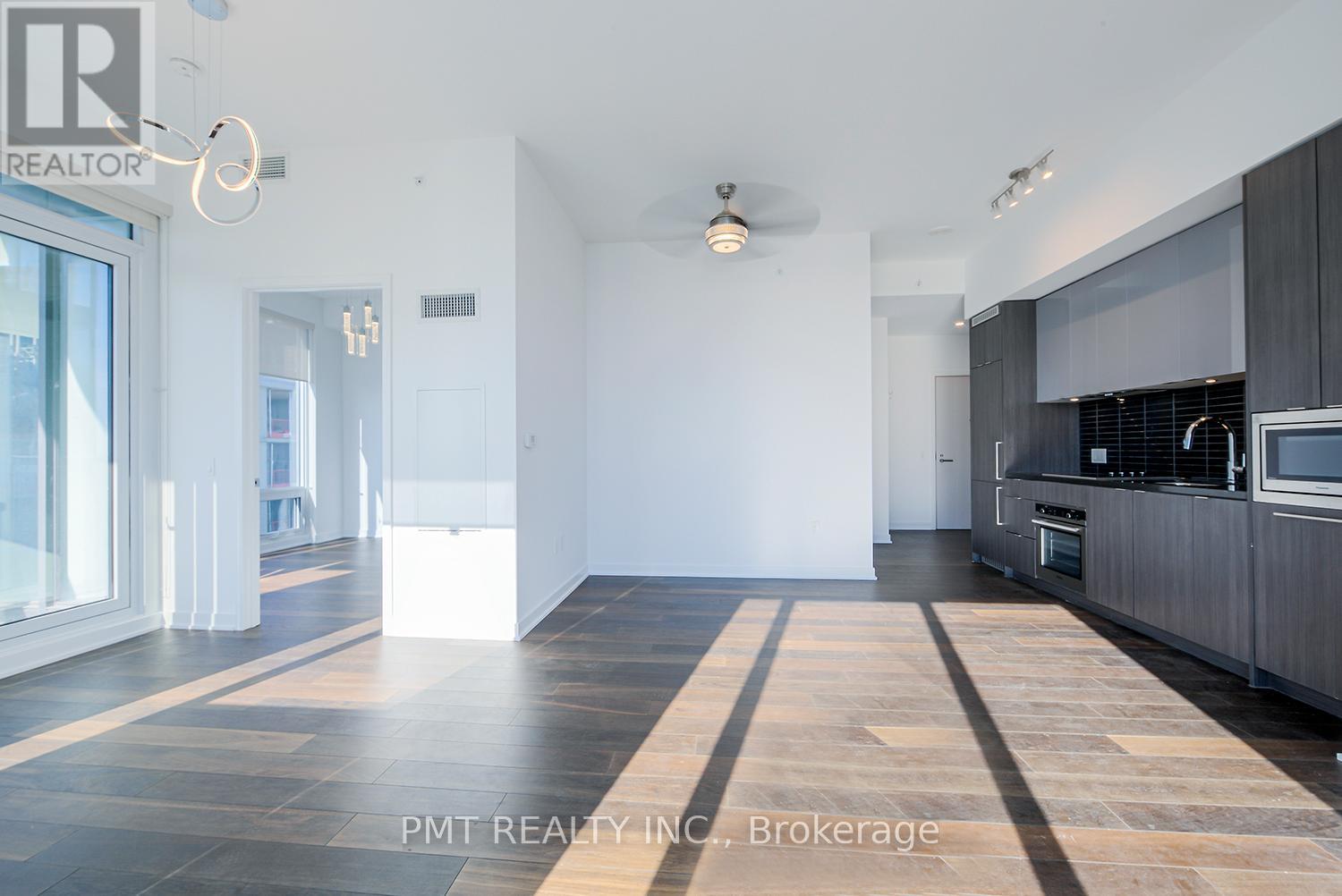 4902 - 115 Blue Jays Way, Toronto, Ontario  M5V 0N4 - Photo 4 - C12656540